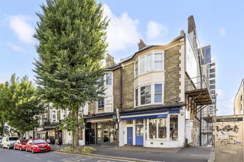 98 Goldstone Villas, Hove, BN3