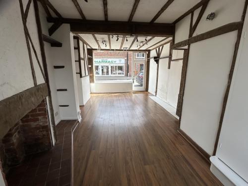 45 High Street, Princes Risborough, HP27