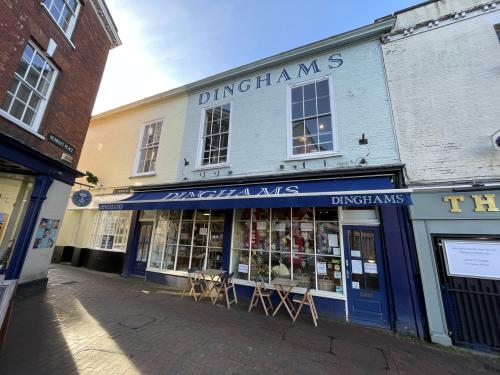 28/28A Market Place, Salisbury, SP1