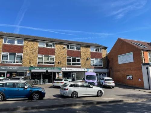 192 Dukes Ride, Crowthorne, RG45