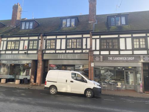 122-128 High Street, Ilfracombe, EX34