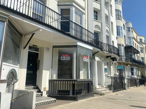 25 Old Steine, Brighton, BN1