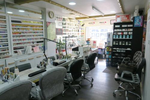 Units 2 & 5, Pickwick Walk Uxbridge Road, Pinner, HA5