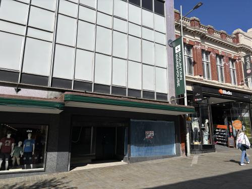 New Unit Adjacent To Mountain Warehouse, High Street, Lincoln, LN2