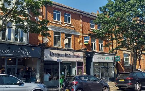 130 Sheen Road, Richmond, TW9