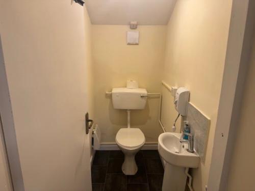 106 St. Leonards Road, Northampton, NN4