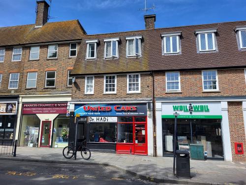 9 Grand Parade High Street, Crawley, RH10