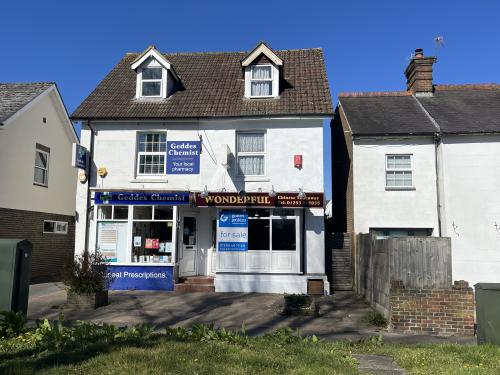 213 Three Bridges Road, Crawley, RH10