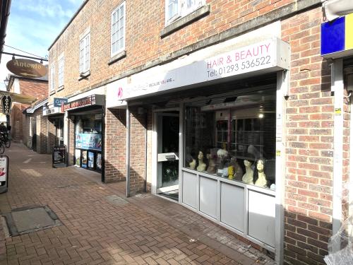 12 Church Walk, Crawley, RH10