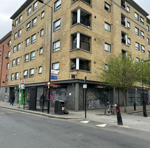 225 Mare Street, Hackney, London, E8