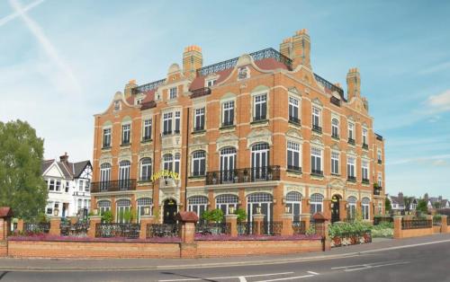 The Grand, Broadway, Leigh on Sea, SS9