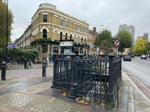 Former WC, Kennington Lane, Kennington Cross, London, SE11