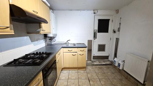 127 Queen's Road, Peckham, London, SE15