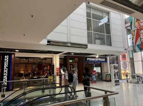 Restaurant Unit 4, Fulham Broadway Retail Centre, Fulham, London, SW6