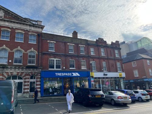 69/70 North Street, Guildford, GU1