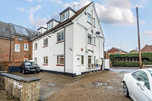 90 High Street, Sandhurst, GU47