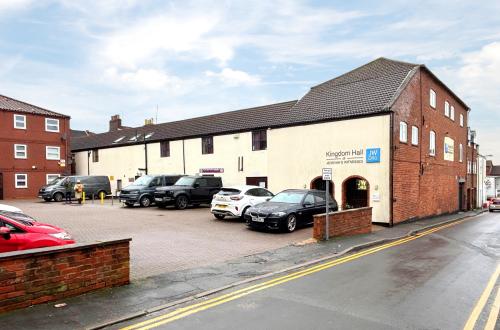 Units 1 & 2 St Johns Court, Brewery Hill & 90Commercial Rd, Grantham, NG31