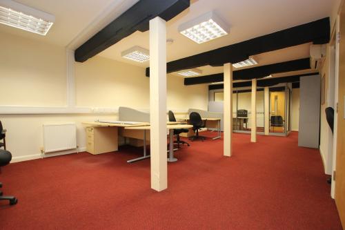 Units 1 & 2 St Johns Court, Brewery Hill & 90Commercial Rd, Grantham, NG31
