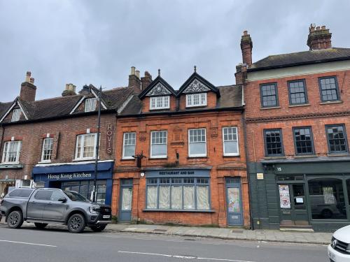 11 North Street, Midhurst, GU29