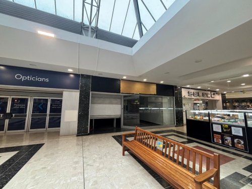 Unit 18, Newlands Shopping Centre, Gold Street, Kettering, NN16