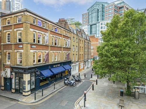 16-18 Brushfield Street, Spitafields, London, E1