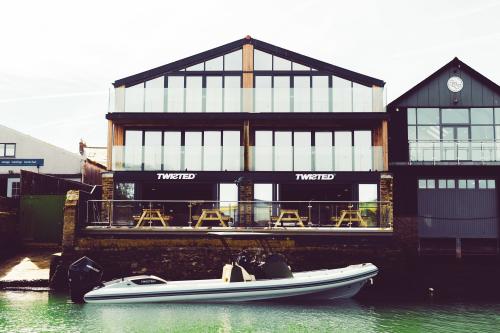 Unit 1&2 Brewery Quay, Island Street, Salcombe, TQ8