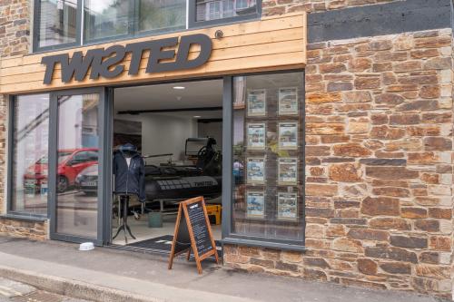 Unit 1&2 Brewery Quay, Island Street, Salcombe, TQ8