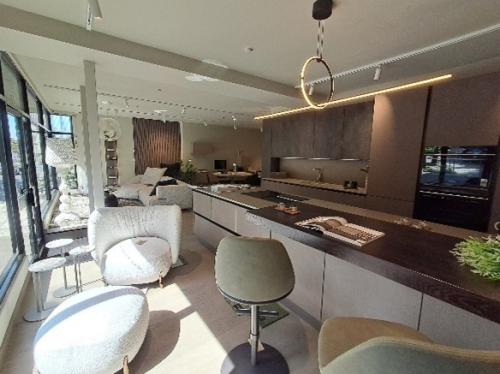 43-45 Kingston Hill, Kingston Upon Thames, KT2