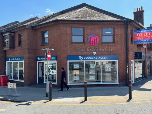 380 - 384 & 9 -11 High Road & Johnston Road, Woodford Green, IG8