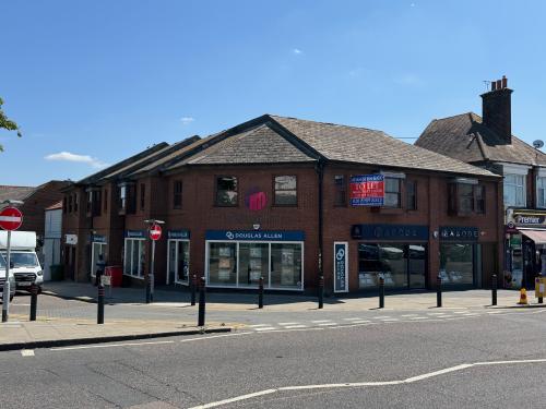 380 - 384 & 9 -11 High Road & Johnston Road, Woodford Green, IG8