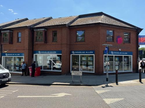 380 - 384 & 9 -11 High Road & Johnston Road, Woodford Green, IG8