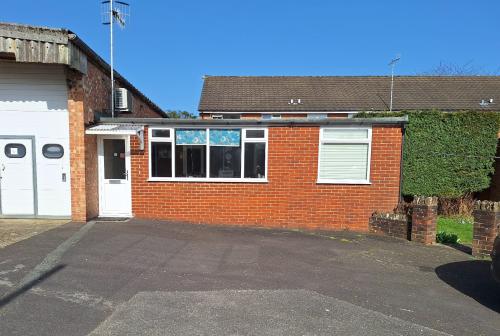 Bicknells Yard, Bicknells Yard, St Johns Street, Farncombe, Godalming, GU7