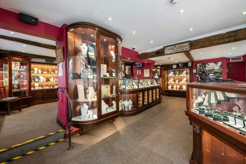112-113 Church Street, Whitby, YO22
