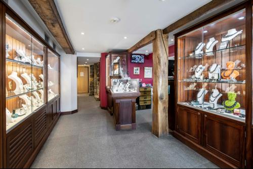 112-113 Church Street, Whitby, YO22