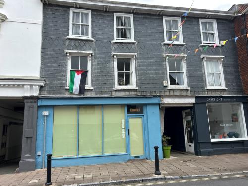 87 Fore Street, Kingsbridge, TQ7
