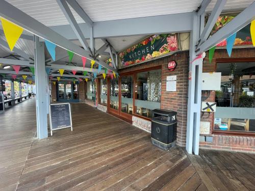 Units 36-38 The Boardwalk, Port Solent, Portsmouth, PO6