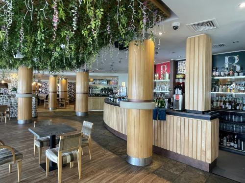 Units 36-38 The Boardwalk, Port Solent, Portsmouth, PO6