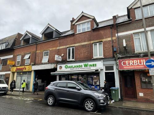 35 And 35A Market Street, Watford, WD18
