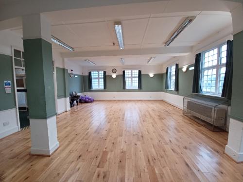 Beckenham Public Hall, 4 Bromley Road, Beckenham, BR3