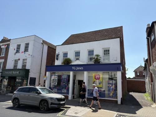25-27 High Street, Lymington, SO41