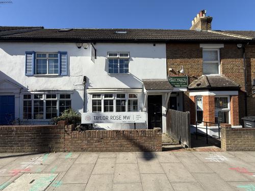 180 Brighton Road, Coulsdon, CR5
