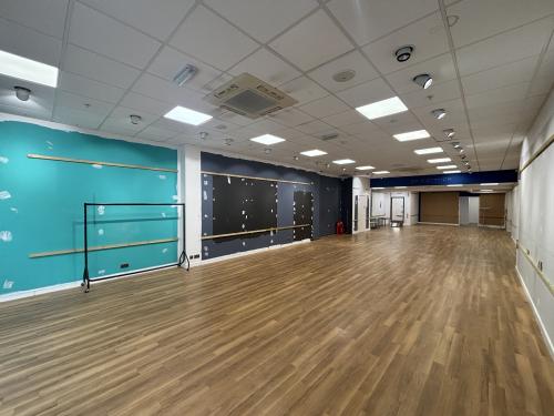 Unit 9, Cascades Shopping Centre, Commercial Road, Portsmouth, PO1