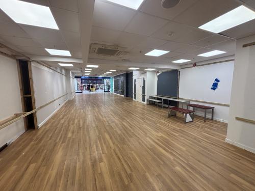 Unit 9, Cascades Shopping Centre, Commercial Road, Portsmouth, PO1