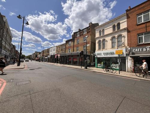 131-133 Stoke Newington High Street, Stoke Newington, London, N16