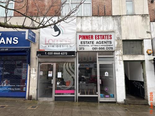 371 Rayners Lane, Harrow, HA5