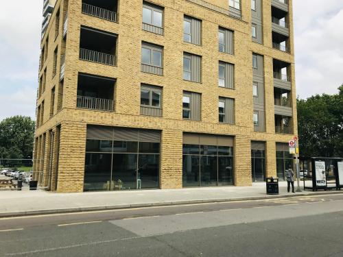 416 Wandsworth Road, Battersea, London, SW8