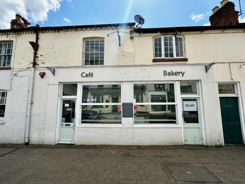 122 Regent Street, Leamington Spa, CV32
