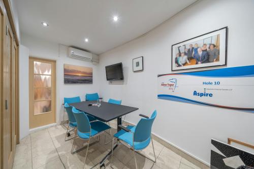 17 Station Road, Finchley Central, London, N3