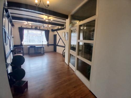 31-33 Queens Road, Nuneaton, CV11