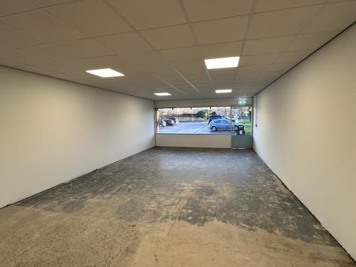 Ellendune Shopping Centre, 1 Ellendune, Wroughton, Swindon, SN4